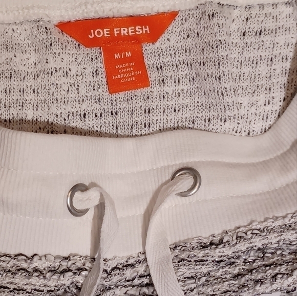 JOE Fresh skirt - Picture 3 of 4